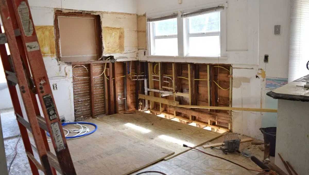 House-Flipping-for-Beginners-The-Complete-Guide-to-Your-First-Flip