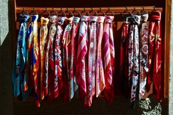 creative-ways-to-style-silk-scarves-throughout-the-1