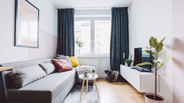 how-to-paint-a-room-to-make-it-look-bigger-a-pract-1